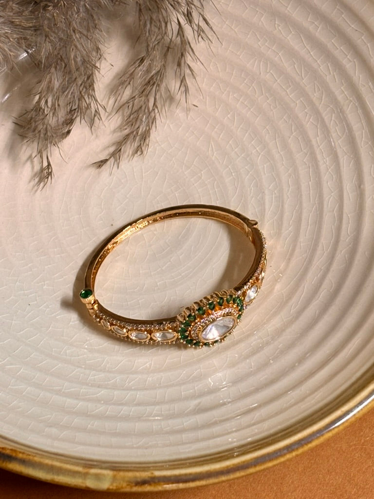 Nawabi Classic Kundan Kada