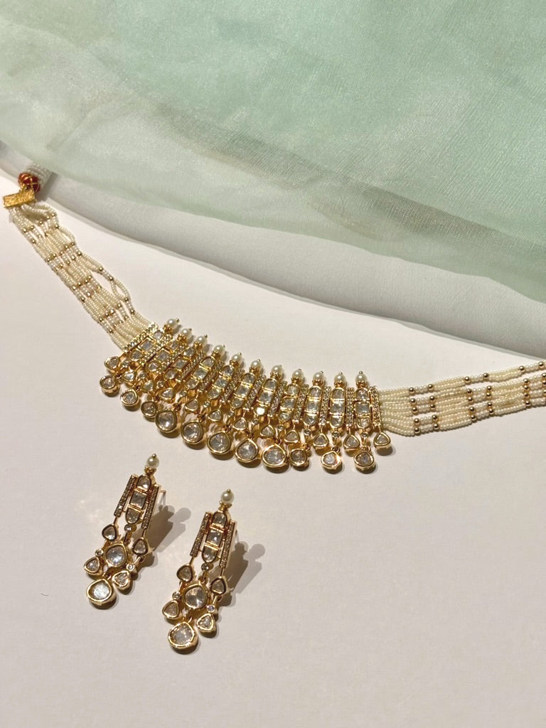 Ruhani Kundan Pearl Choker