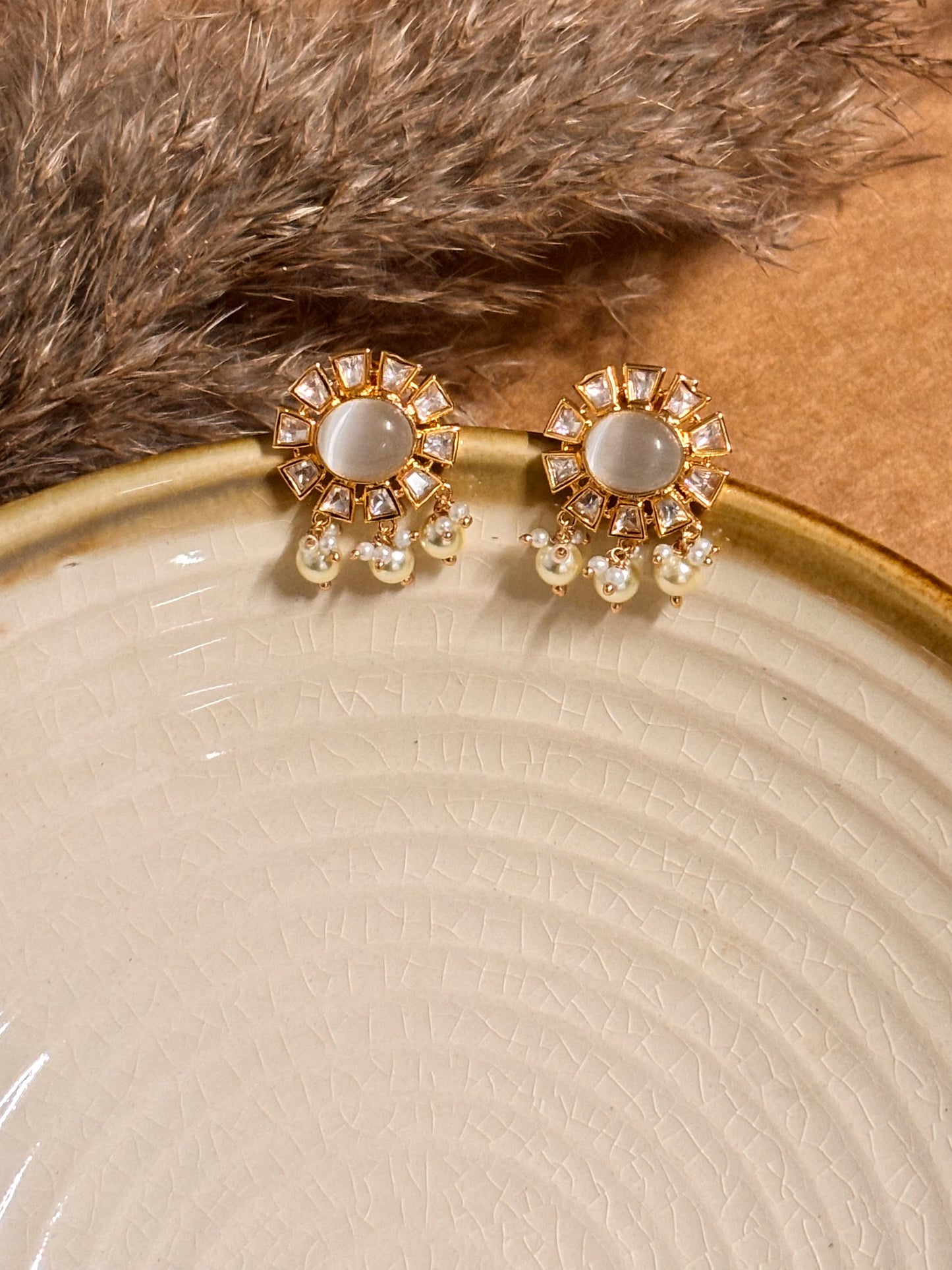 Luminous Pearl & Kundan Studs