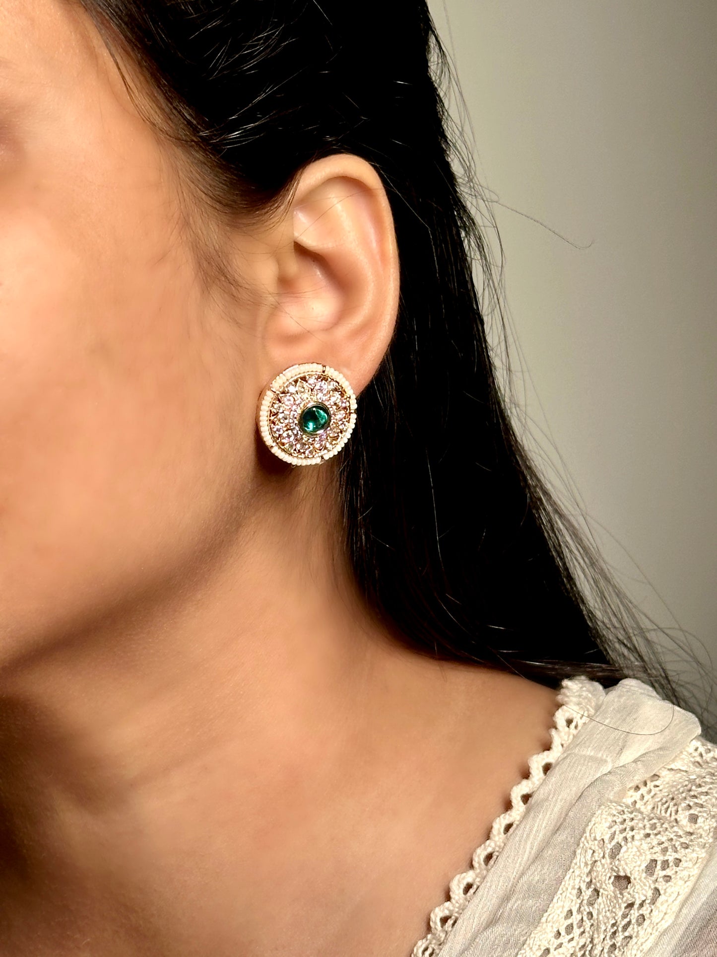 Emernoor studs