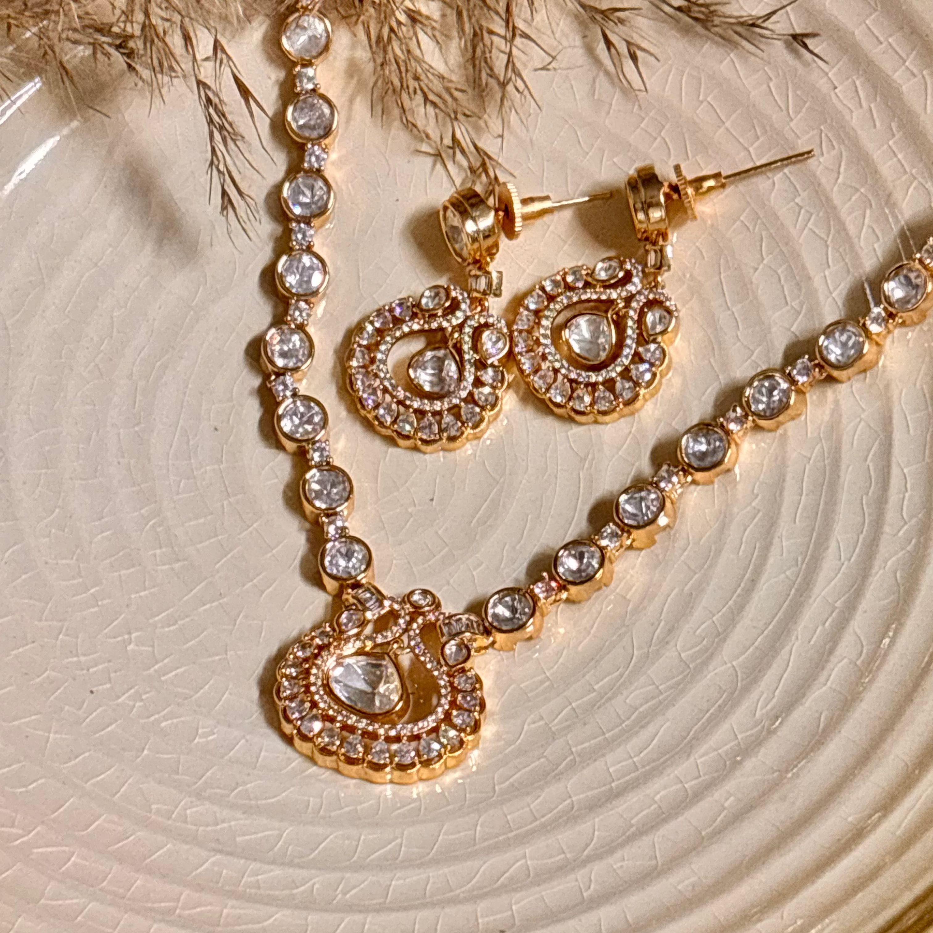 Elegant Plain Polki Necklace Set