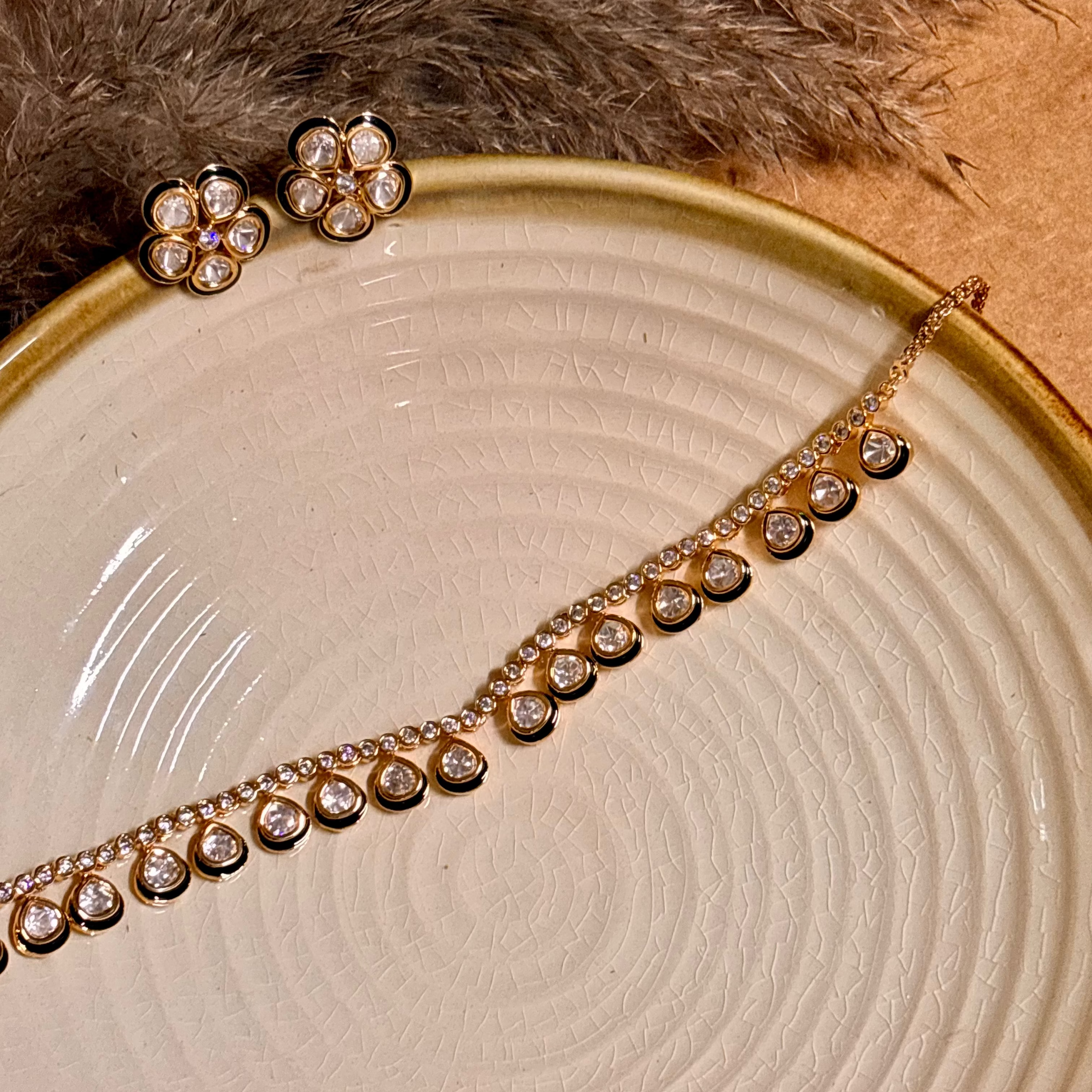 Minimalist Emerald Kundan & Polki Choker Set