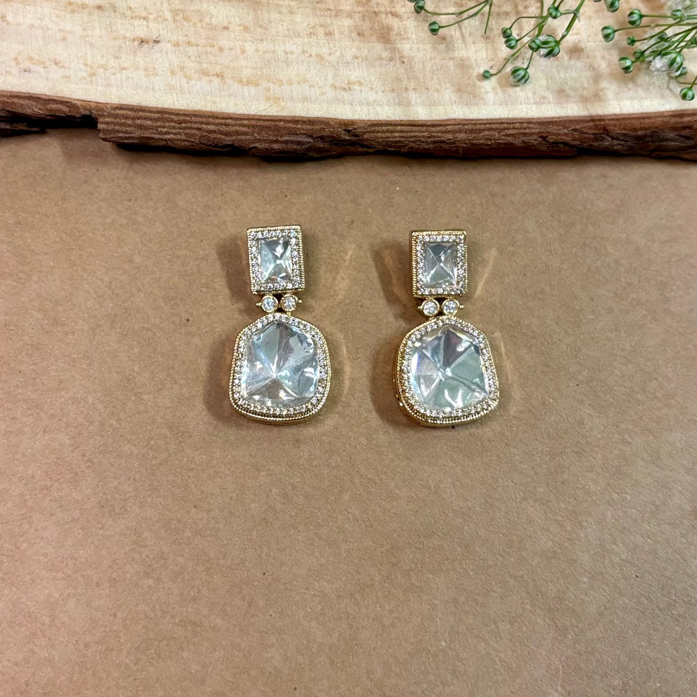 Minimalist Plain Kundan & Polki Studs