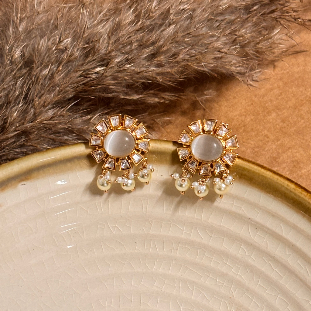Luminous Pearl & Kundan Studs