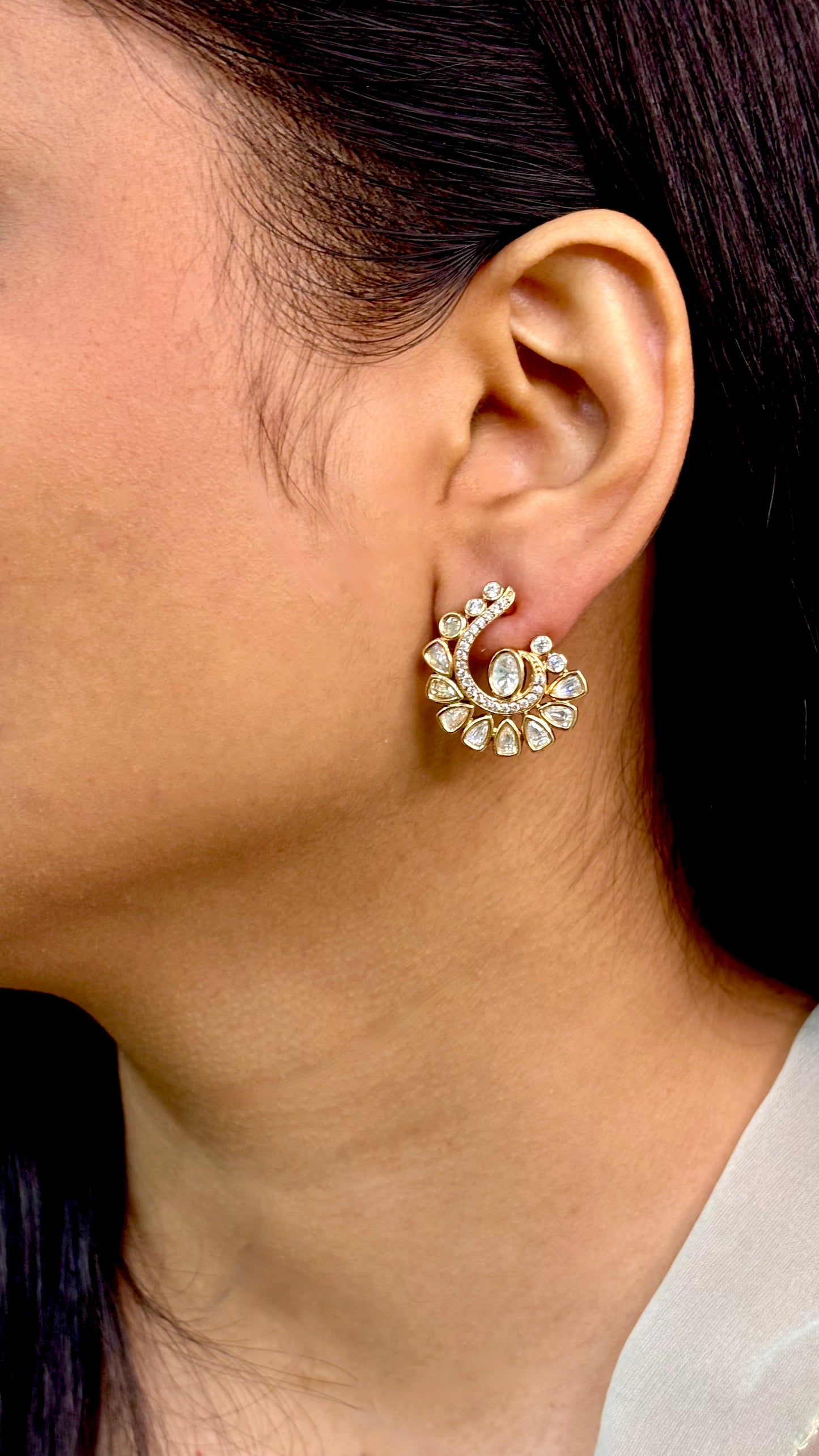 Minimalist Plain Polki Earring