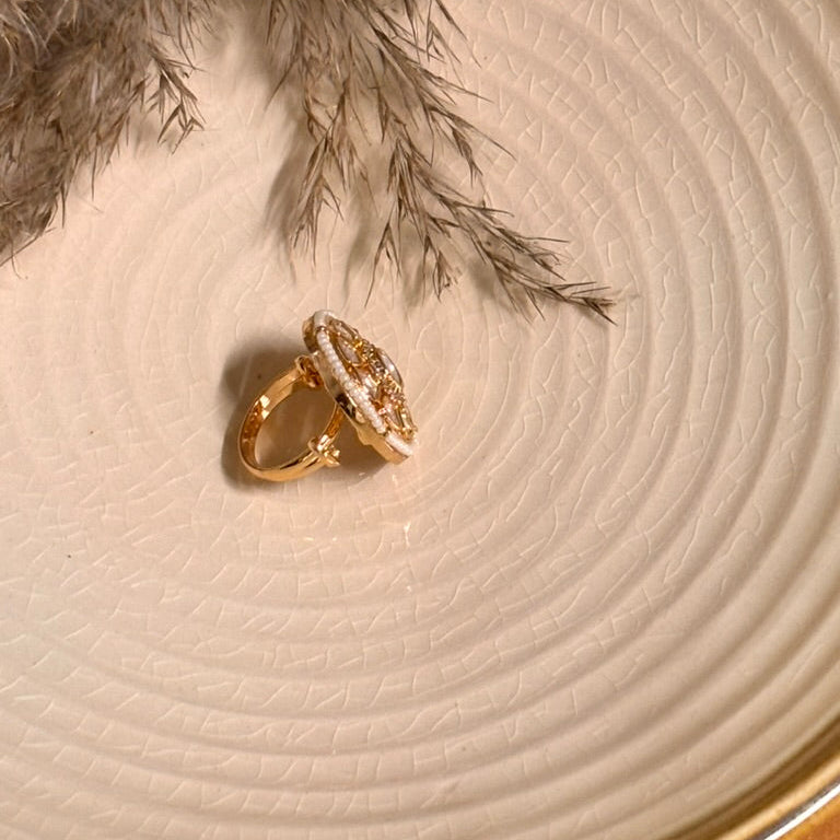 Noble Charm Kundan Ring