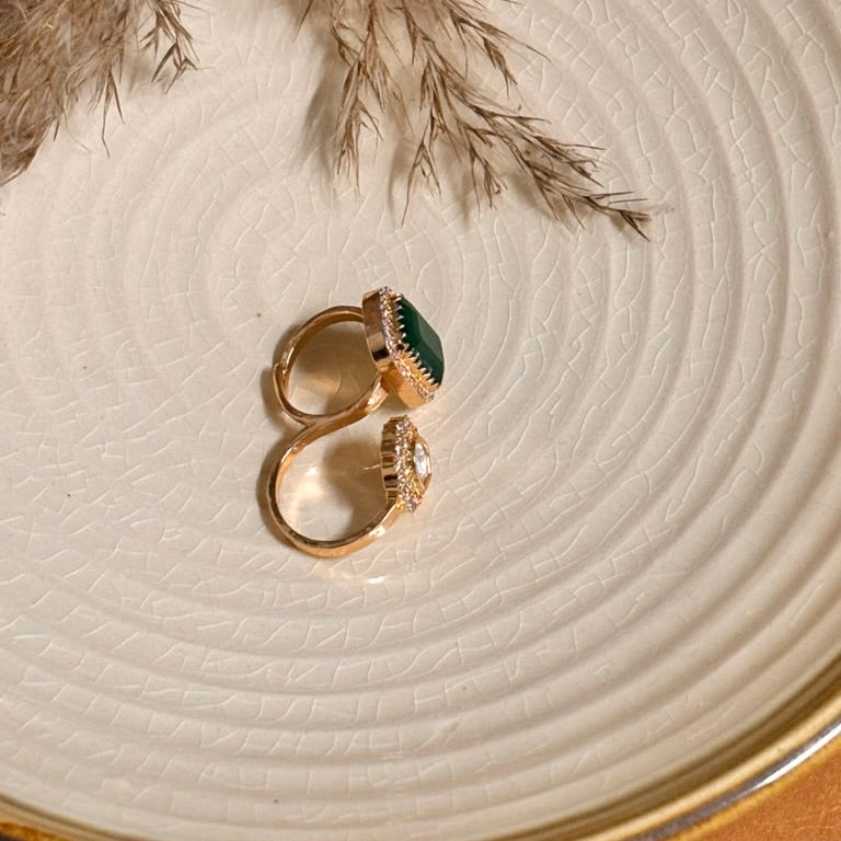 Classic Emerald & Kundan Ring