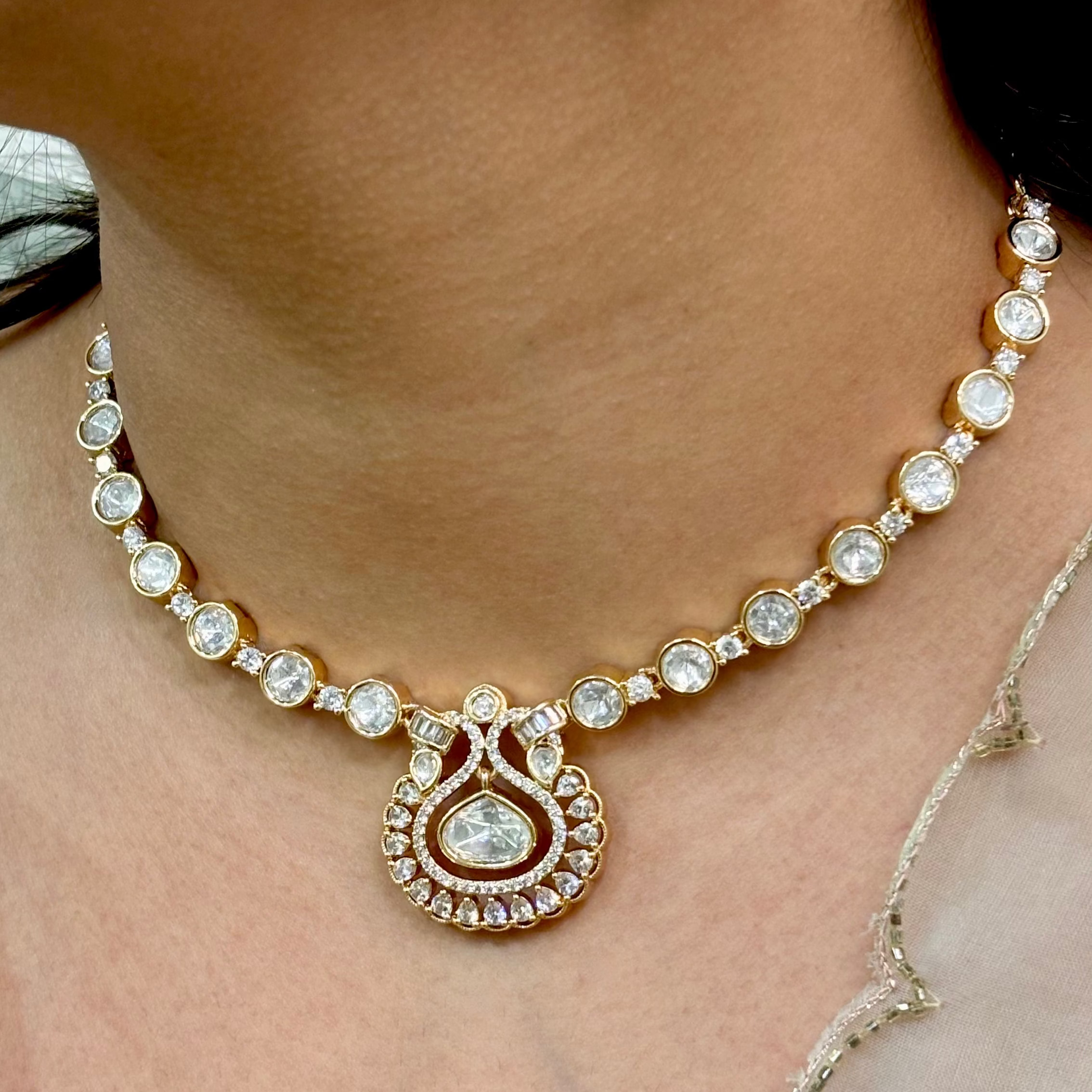 Elegant Plain Polki Necklace Set