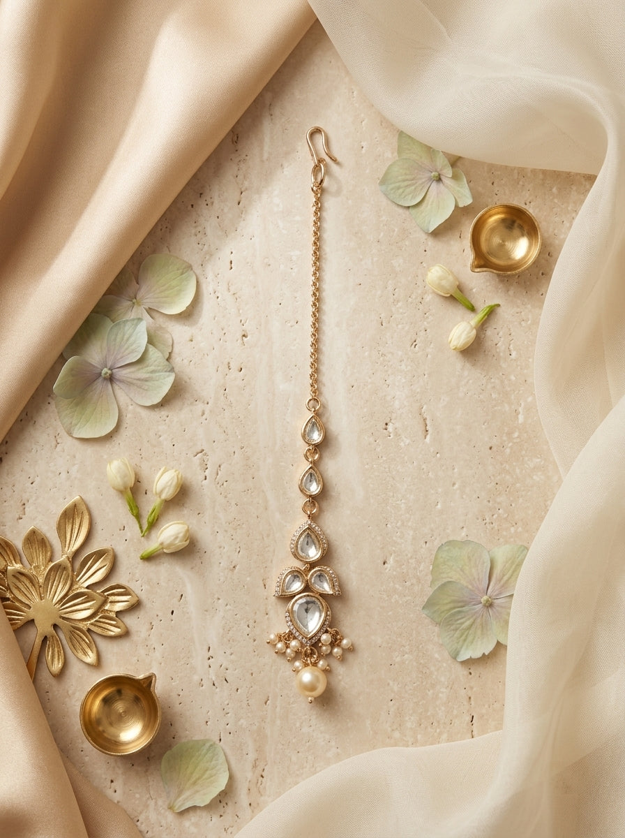 Classic Minimal Polki & Kundan Maang Tikka